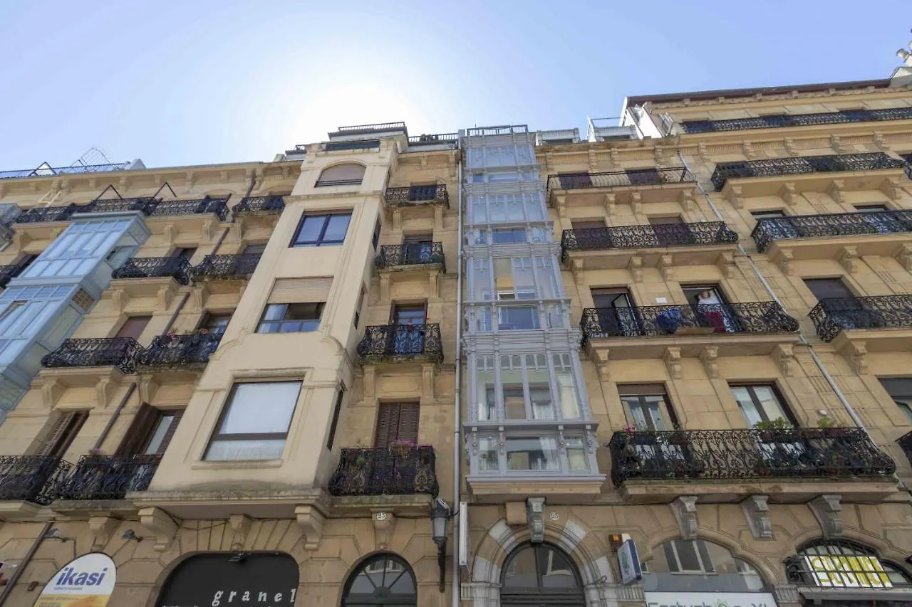Apartment The Rentals Collection - Larramendi I San Sebastian